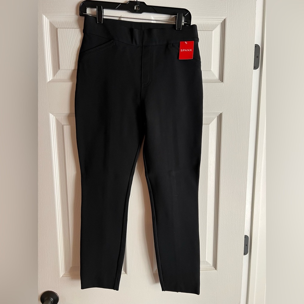 Spanx backseam skinny in ponte, black, NWT,size medium